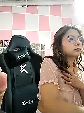 Paulina mosh online show from 02.20.25