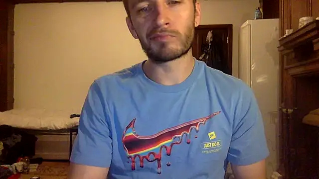 Snapshot of nevermind298079 chatting on 03.11.25 nevermind298079 online show from 03.11.25