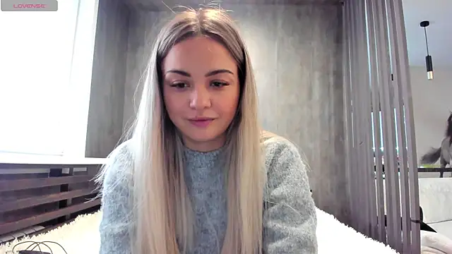 Mia   murrr online show from 11.08.25