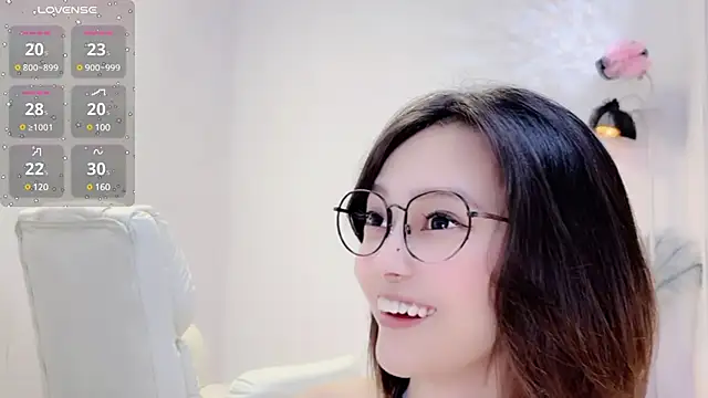 Snapshot of Natasha2025 chatting on 12.28.24 Natasha2025 online show from 12.28.24