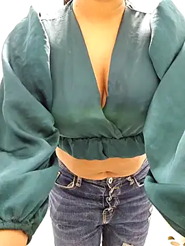 lizzzziee online show from 12.25.24