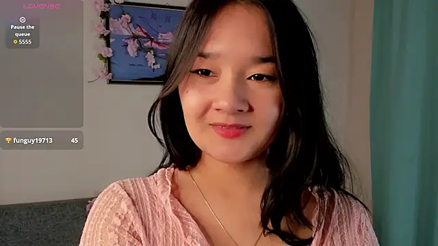 Maekko online show from 12.18.25