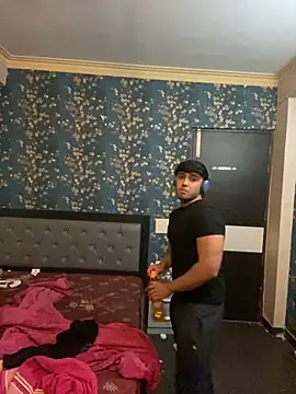 sunny49477 online show from 12.29.24