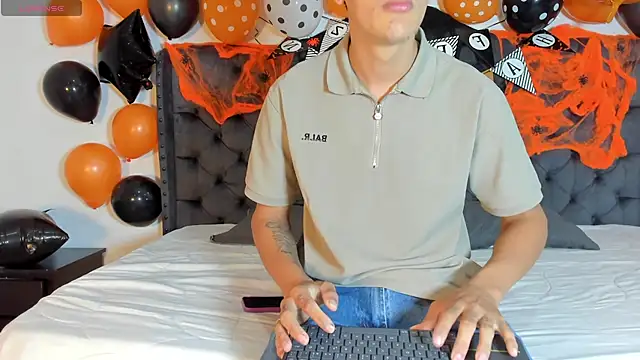 two milkyway online show from 10.13.25