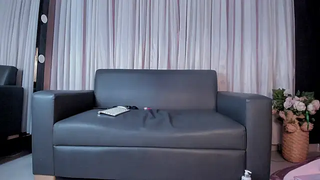 Samantha  cooper online show from 02.25.25