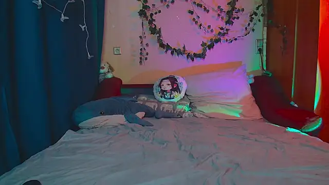 Snapshot of TrickyKitsune chatting on 03.20.25 TrickyKitsune online show from 03.20.25