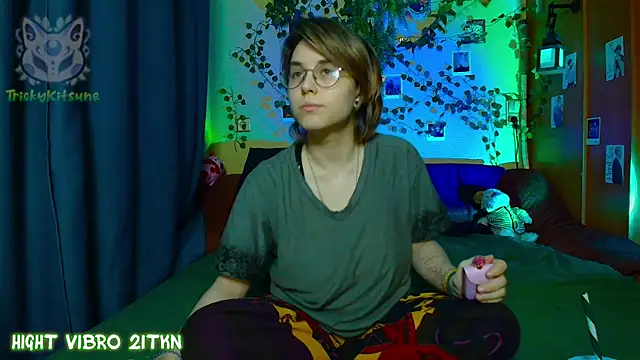 TrickyKitsune online show from 05.11.26