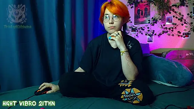 Snapshot of TrickyKitsune chatting on 07.09.26 TrickyKitsune online show from 07.09.26