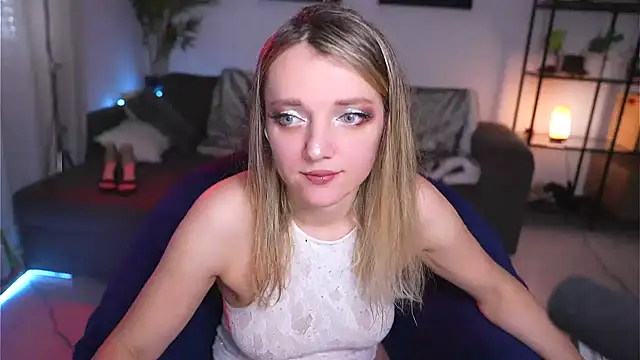 Magnetic Amy online show from 02.08.25