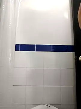 Mia WAll online show from 12.23.24