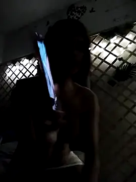 Mia WAll online show from 01.12.25