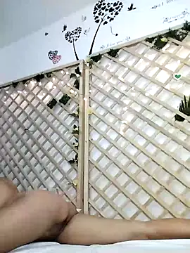 Mia WAll online show from 01.19.25