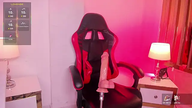 LunaPleasure online show from 04.12.26