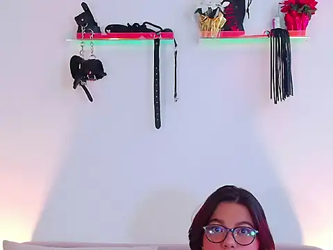 EmiF26 online show from 03.10.26