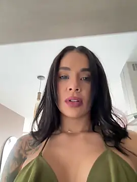 Karol Towers online show from 01.04.25