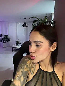 Karol Towers online show from 01.08.25