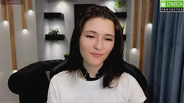 Snapshot of niki_cutes chatting on 01.31.25 niki cutes online show from 01.31.25