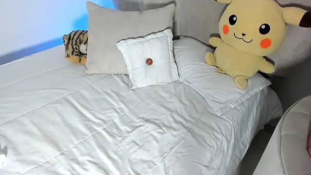 rachaeldeckard   online show from 01.24.25