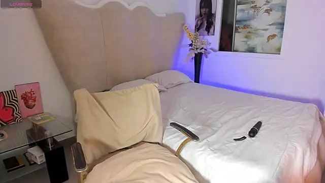 rachaeldeckard   online show from 04.26.26