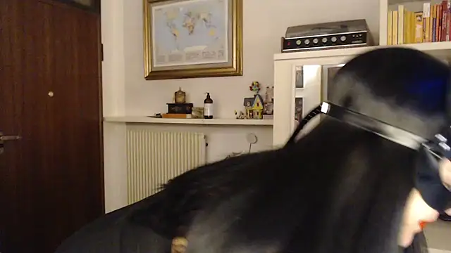 LasolitaAuri online show from 02.10.25