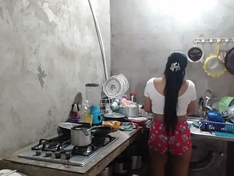 Coral0403 online show from 12.21.25