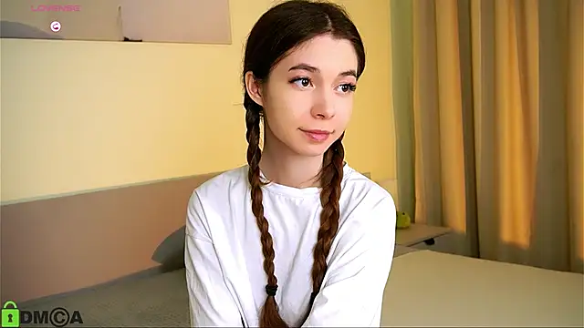 LittleOriana online show from 01.19.25