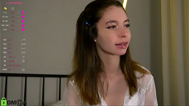 LittleOriana online show from 09.28.25