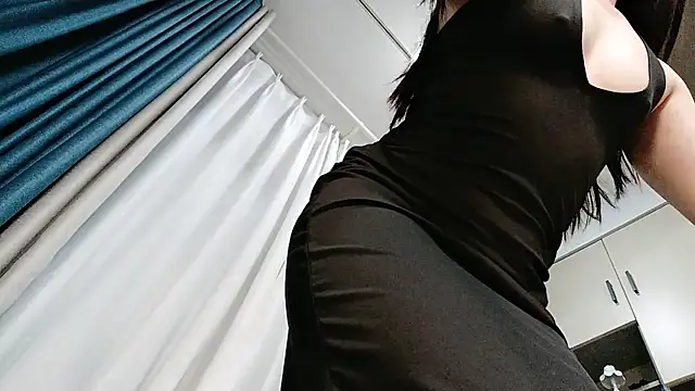 Snapshot of Caicai-a chatting on 02.10.25 Caicai-a online show from 02.10.25