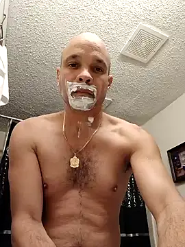 Snapshot of 3patica chatting on 12.28.24 3patica online show from 12.28.24