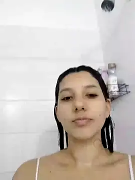 Snapshot of emmariders2 chatting on 01.04.25 emmariders2 online show from 01.04.25