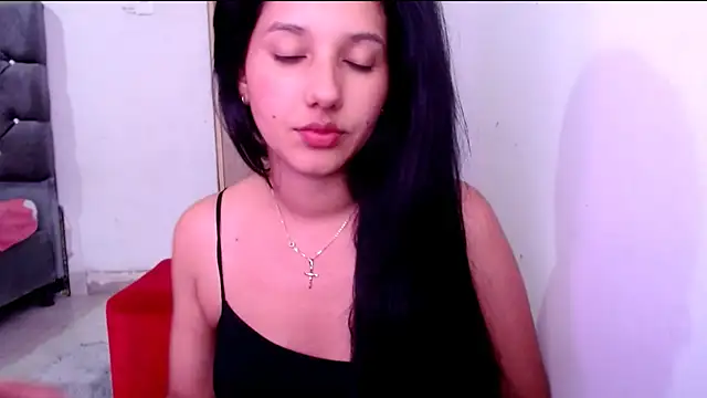 Snapshot of emmariders2 chatting on 02.11.25 emmariders2 online show from 02.11.25