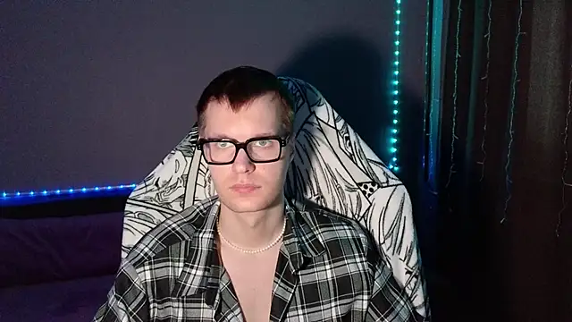 Leonnextdoor online show from 01.15.25