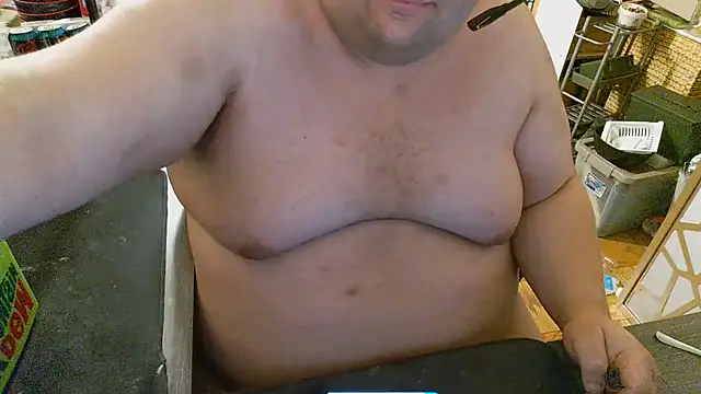 Snapshot of Hackensackneil chatting on 01.17.25 Hackensackneil online show from 01.17.25