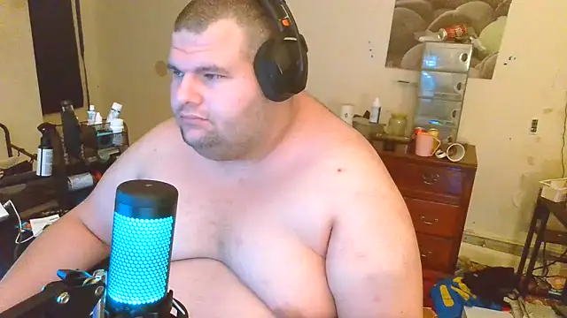 Snapshot of Hackensackneil chatting on 02.09.25 Hackensackneil online show from 02.09.25