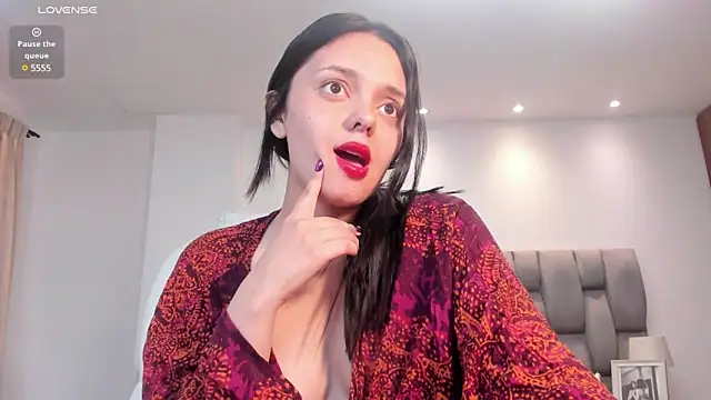 Snapshot of amelia_cherry chatting on 02.11.25 amelia cherry online show from 02.11.25