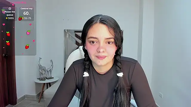 Snapshot of amelia_cherry chatting on 10.01.25 amelia cherry online show from 10.01.25