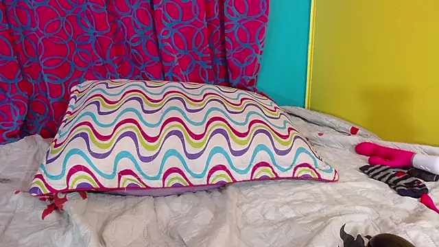 Snapshot of valerie_mase chatting on 03.08.25 valerie mase online show from 03.08.25