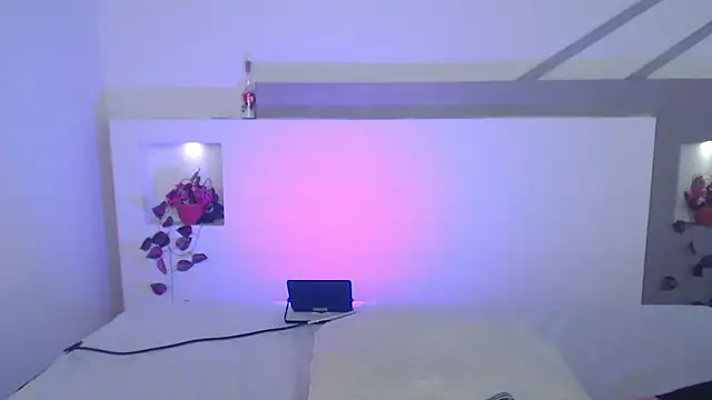 Snapshot of VenusEvans1 chatting on 03.15.25 VenusEvans1 online show from 03.15.25