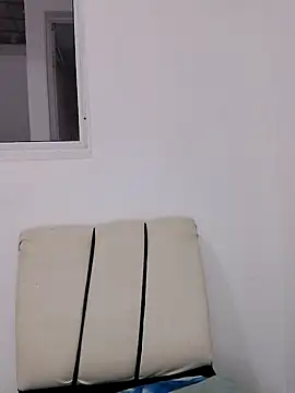 Brendabluee online show from 01.12.25