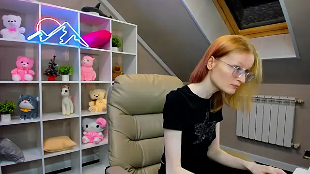 ElizabethHarpper online show from 12.31.24