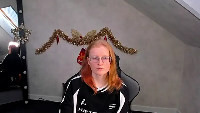 ElizabethHarpper online show from 01.14.25