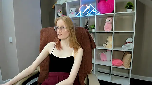 ElizabethHarpper online show from 01.30.25