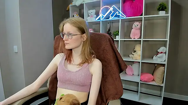 ElizabethHarpper online show from 01.30.25