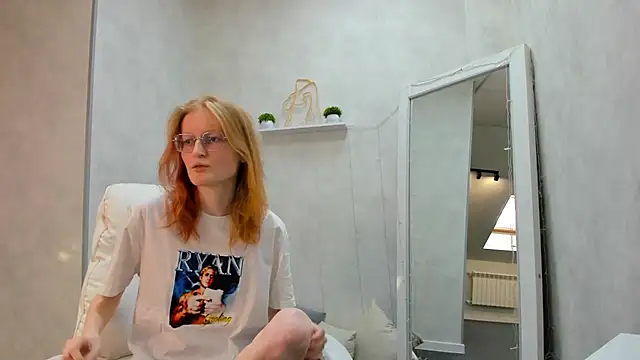 ElizabethHarpper online show from 02.02.25