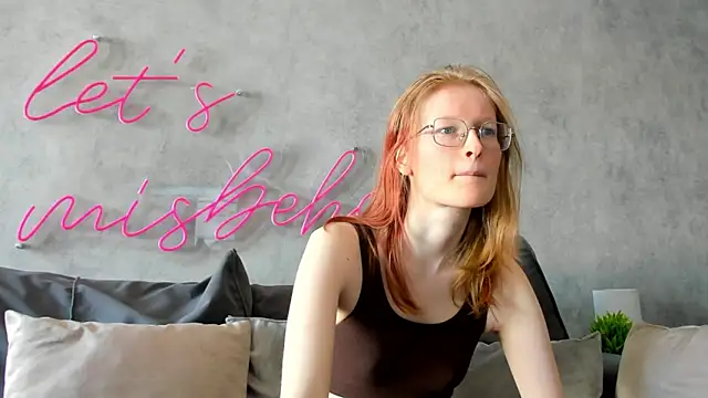 ElizabethHarpper online show from 02.08.25