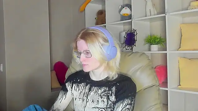 ElizabethHarpper online show from 11.02.25