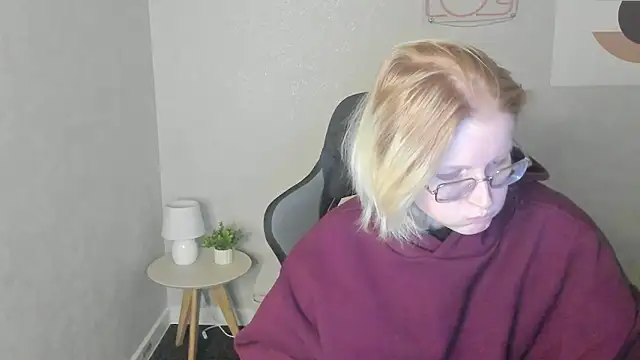 ElizabethHarpper online show from 11.18.25