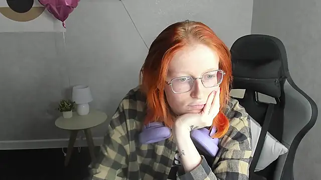 Snapshot of ElizabethHarpper chatting on 02.19.26 ElizabethHarpper online show from 02.19.26