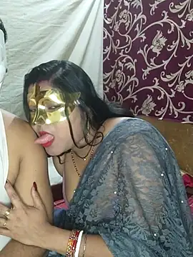 Hot muskaan online show from 02.12.25