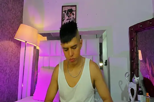 Snapshot of Angel_Khouri chatting on 02.08.25 Angel Khouri online show from 02.08.25